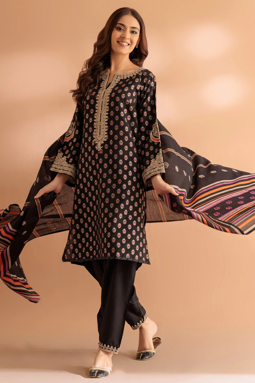 BLACK-JACQUARD-3 PIECE (SS6243P07)