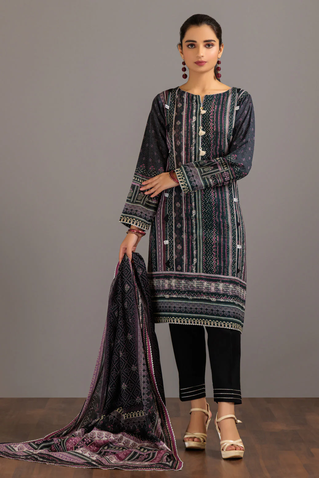 BLACK-LAWN-3 PIECE (SSS233P15)
