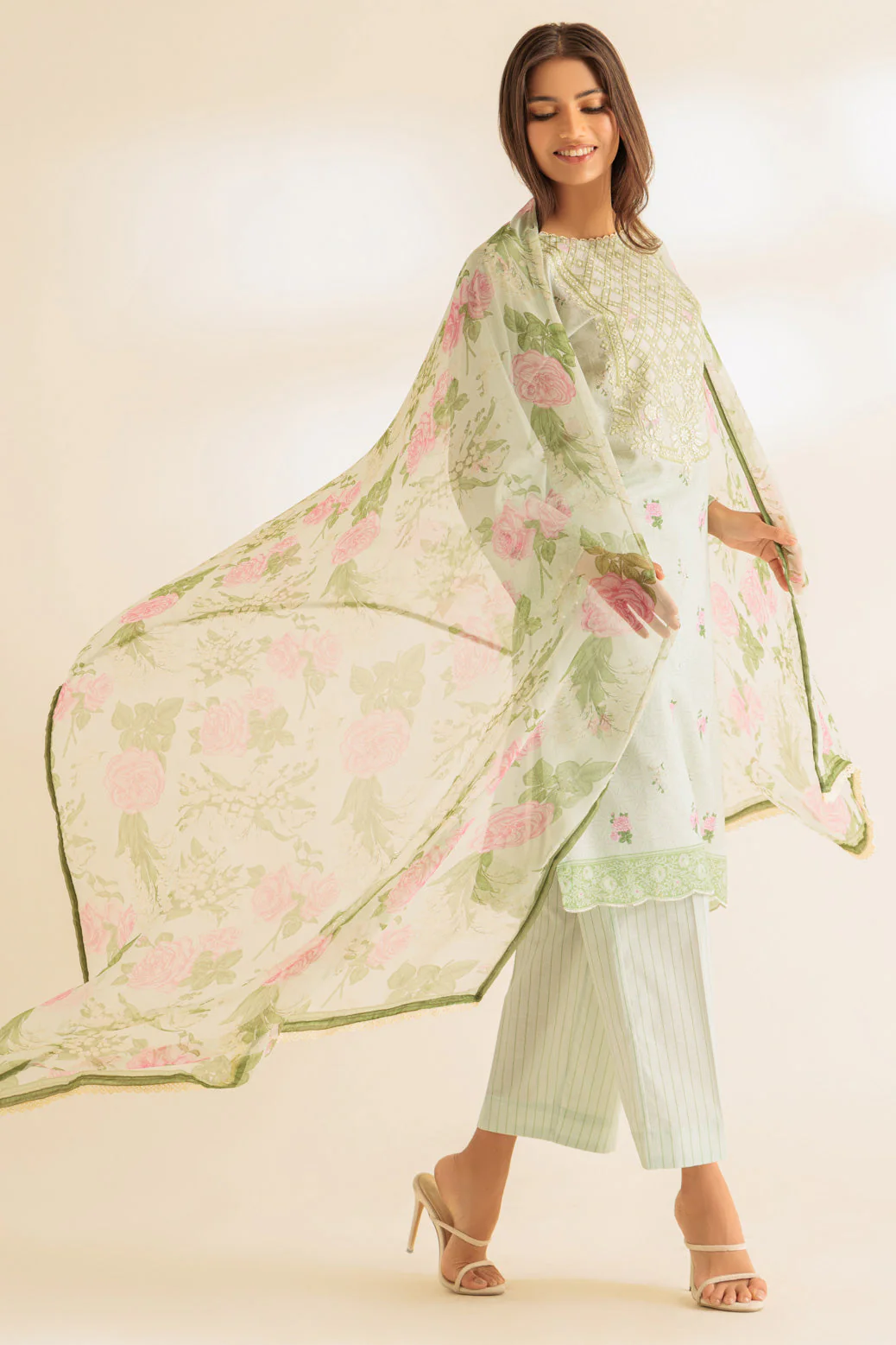 L-GREEN-LAWN-3 PIECE (SS2243P105)