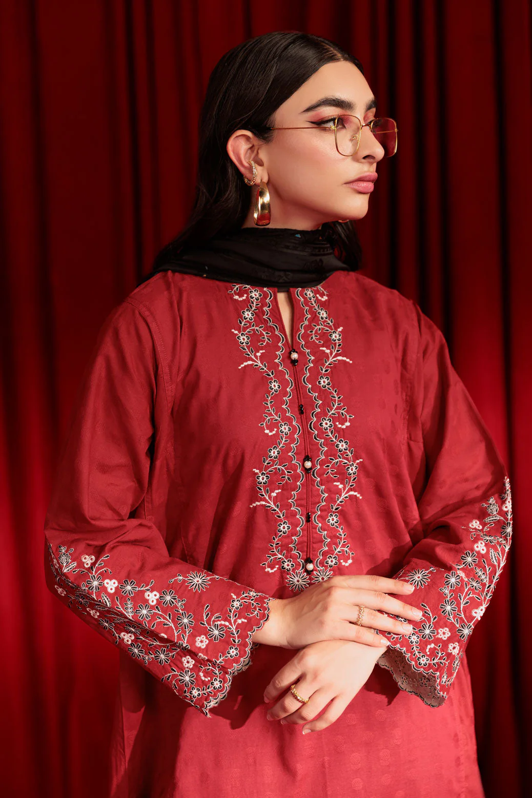 RED-JACQUARD-3 PIECE (BS2243P16)