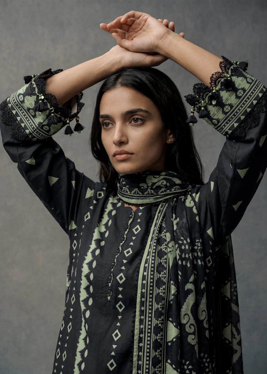 Black-Digital Printed Lawn-3 Piece (WU3PPBS26LI5J1) - Image 3